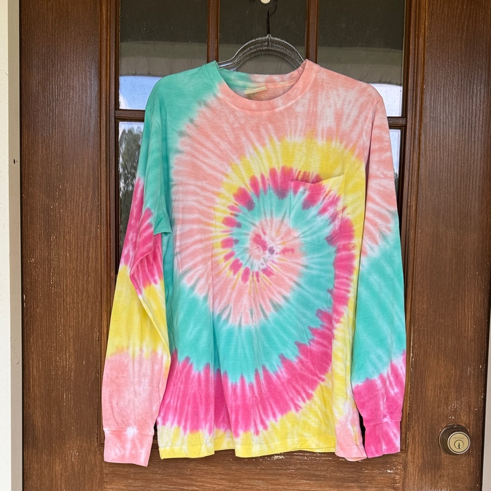 Colorful Tie-Dye Long Sleeve Shirt
